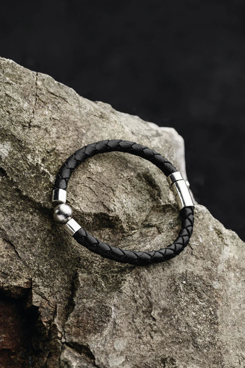 Leather Strap Bracelet with Muonionalusta Meteorite Beads
