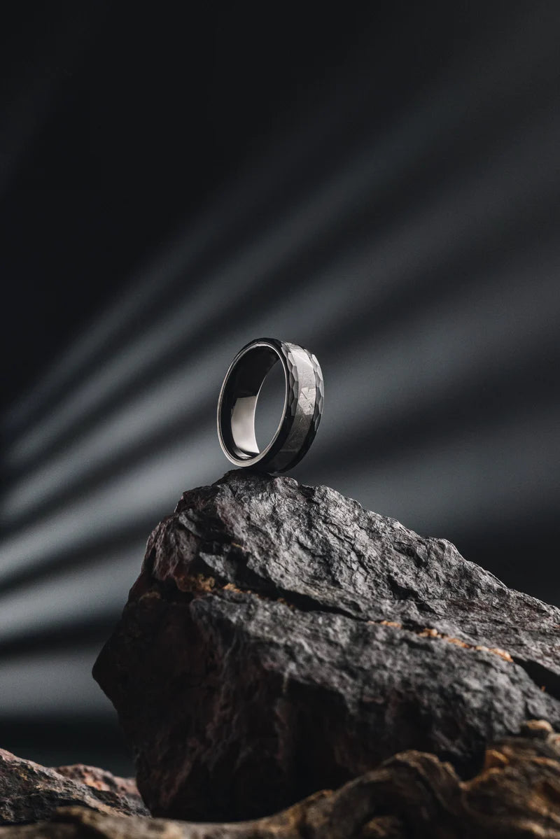 Muonionalusta Meteorite Ring in Black Tungsten – Limited Edition