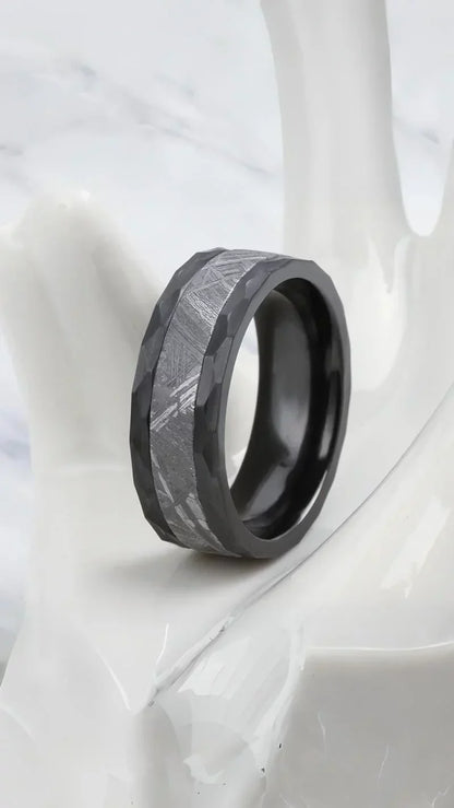 Muonionalusta Meteorite Ring with Black Tungsten Band