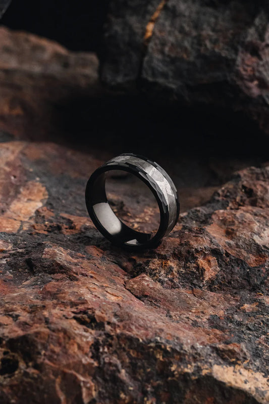 Muonionalusta Meteorite Ring with Black Tungsten Band