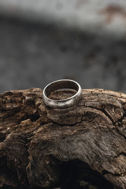 Muonionalusta Solid Meteorite Ring