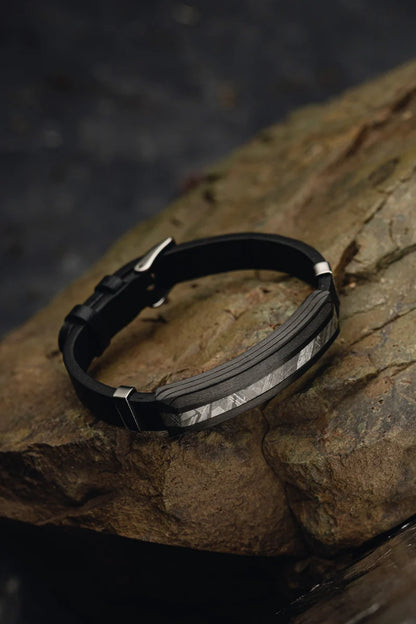 Genuine Leather & Carbon Fiber Muonionalusta Meteorite Bracelet