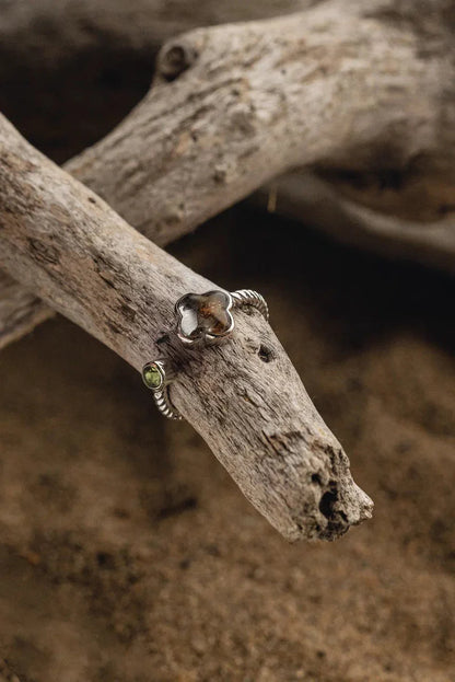 Sericho & Moldavite Clover Ring – Cosmic Harmony